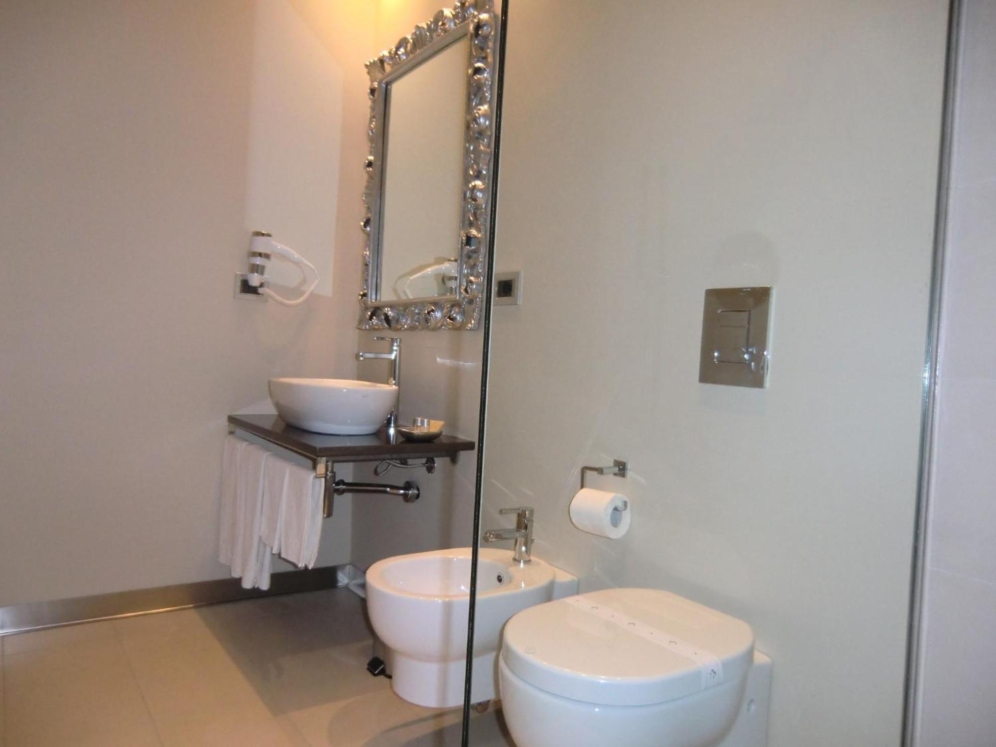 B&Beach Cagliari Guest House Стая снимка