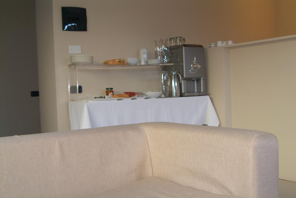 B&Beach Cagliari Guest House Екстериор снимка