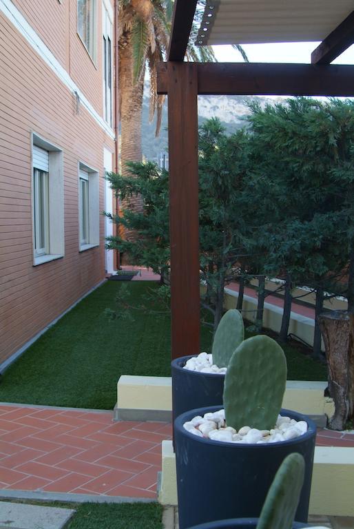 B&Beach Cagliari Guest House Екстериор снимка